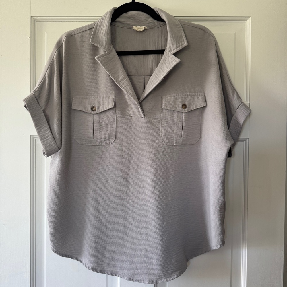 Boutique Blouse • 143 Story by Line Up